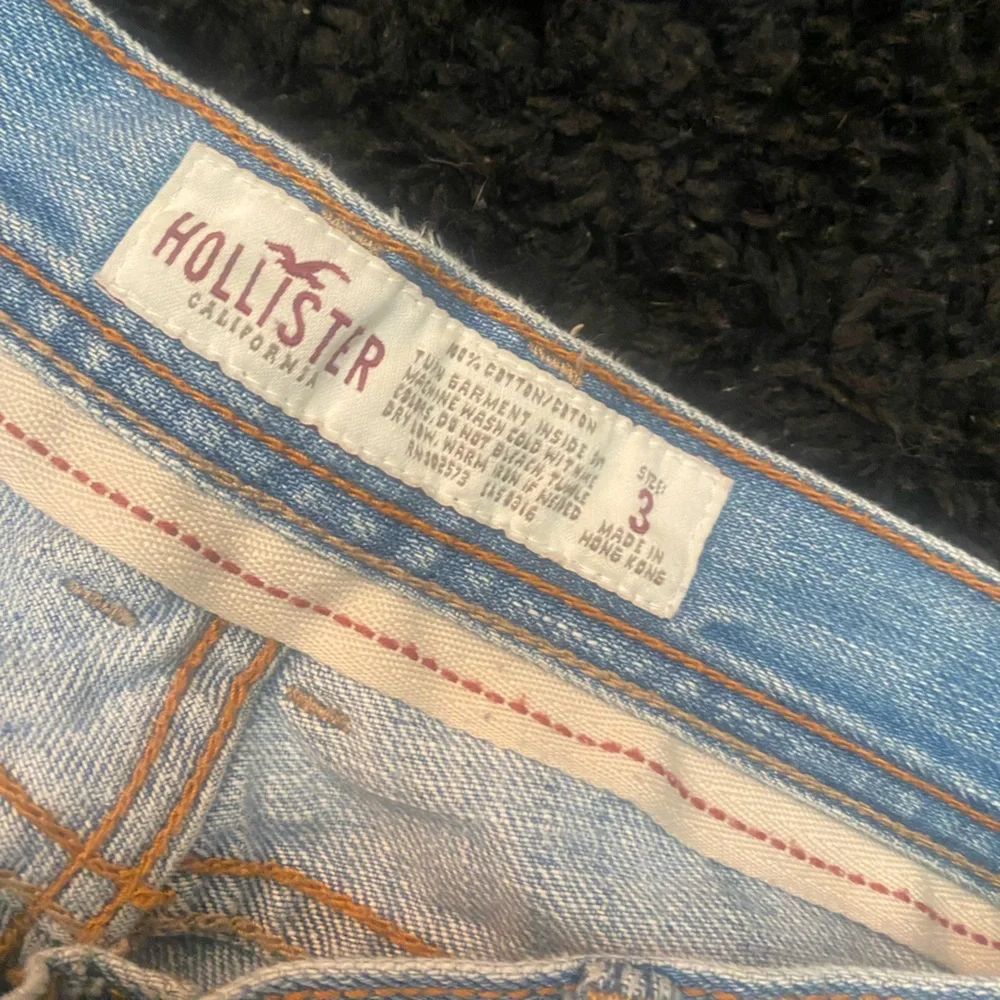 Hollister Women's Flare Light Blue Jeans - Picture 3 of 4